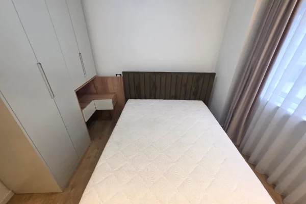 Shtepi me qera Apartament ne Tirane, 1+1, Mobilimi E mobiluar, Pagesa 400  Euro.