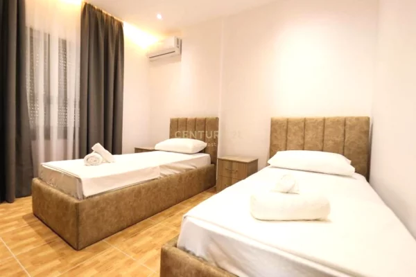 Shtepi me qera Apartament ne Vlore, 2+1, Mobilimi E mobiluar, Pagesa 800  Euro.