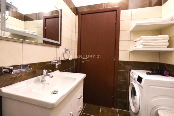 Shtepi me qera Apartament ne Vlore, 2+1, Mobilimi E mobiluar, Pagesa 800  Euro.