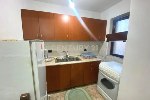 Shtepi ne shitje 2+1 ne Tirane - 300,000 Euro