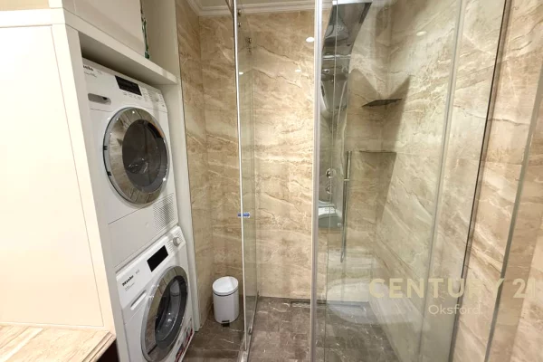 Shtepi ne shitje Apartament ne Tirane, 2+1, Mobilimi E mobiluar, Pagesa 300,000  Euro.