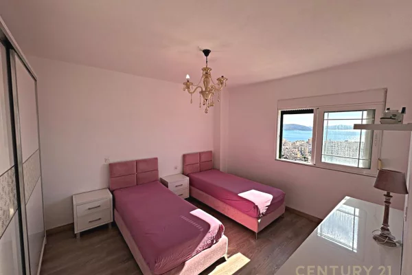 Shtepi ne shitje Apartament ne Sarande, 3+1, Mobilimi E mobiluar, Pagesa 245,000  Euro.