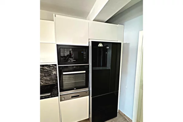 Shtepi ne shitje Apartament ne Sarande, 3+1, Mobilimi E mobiluar, Pagesa 245,000  Euro.