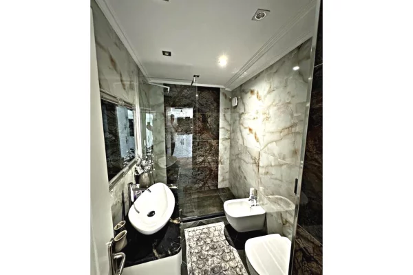 Shtepi ne shitje Apartament ne Sarande, 3+1, Mobilimi E mobiluar, Pagesa 245,000  Euro.