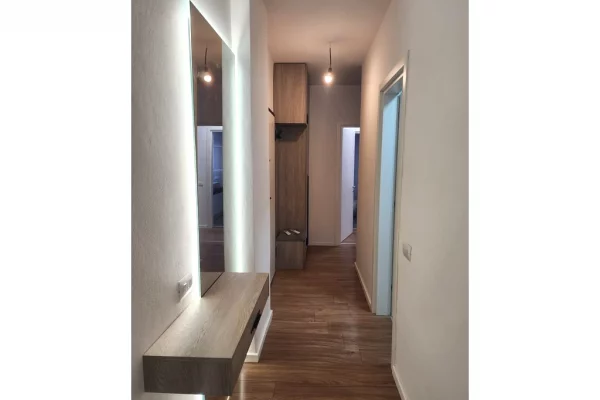 Shtepi me qera Apartament ne Tirane, 2+1, Mobilimi E mobiluar, Pagesa 1,200  Euro.