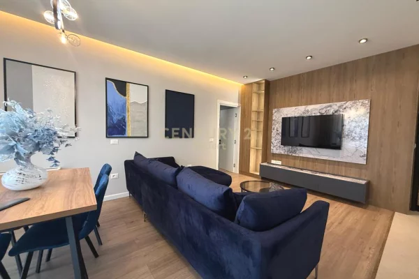 Shtepi me qera Apartament ne Tirane, 2+1, Mobilimi E mobiluar, Pagesa 1,500  Euro.