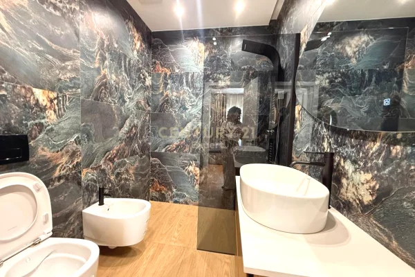 Shtepi me qera Apartament ne Tirane, 2+1, Mobilimi E mobiluar, Pagesa 1,500  Euro.