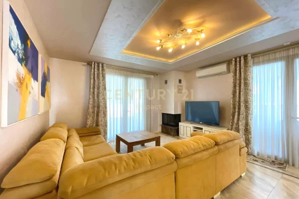House for Sale 4+1 in Tirana - 435,000 Euro