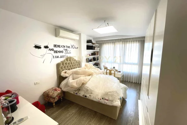 Penthouse (panoramic top floor) for sale in Tirana 4+1, Furnished