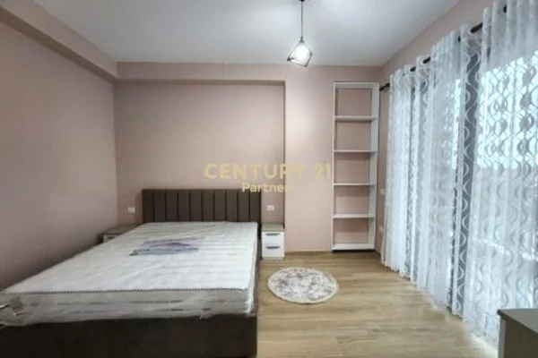 Shtepi me qera Apartament ne Tirane, 1+1, Mobilimi E mobiluar, Pagesa 500  Euro.