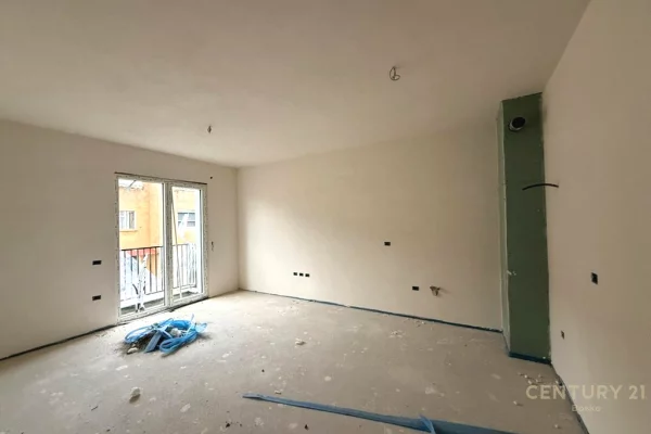 Shtepi ne shitje Apartament ne Tirane, 2+1, Mobilimi Bosh, pa mobiluar, Pagesa 138,550  Euro.