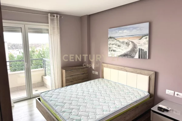 Shtepi me qera Apartament ne Tirane, 3+1, Mobilimi E mobiluar, Pagesa 1,300  Euro.