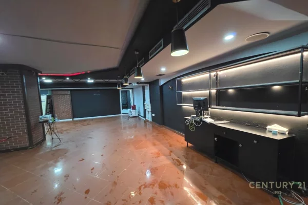 Ambient biznesi me qera 1+1 ne Tirane - 2,500 Euro