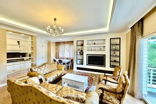 Shtepi me qera 2+1 ne Tirane - 900 Euro