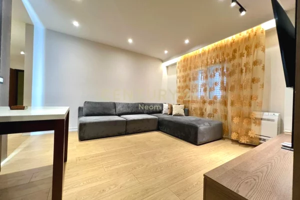 Shtepi me qera Apartament ne Tirane, 1+1, Mobilimi E mobiluar, Pagesa 620  Euro.
