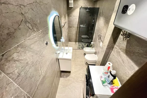 Shtepi me qera Apartament ne Tirane, 1+1, Mobilimi E mobiluar, Pagesa 620  Euro.