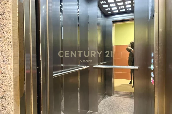 Shtepi me qera Apartament ne Tirane, 1+1, Mobilimi E mobiluar, Pagesa 620  Euro.