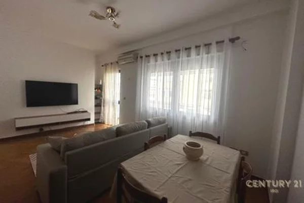 Shtepi me qera 1+1 ne Tirane - 600 Euro