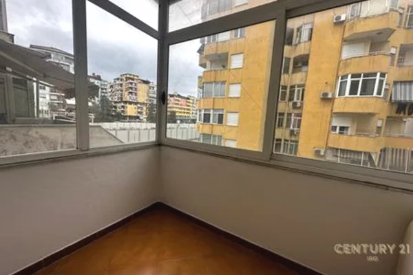 Shtepi me qera Apartament ne Tirane, 1+1, Mobilimi E mobiluar, Pagesa 600  Euro.