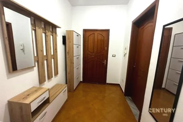 Shtepi me qera Apartament ne Tirane, 1+1, Mobilimi E mobiluar, Pagesa 600  Euro.