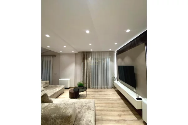 Shtepi ne shitje 3+1 ne Tirane - 350,000 Euro