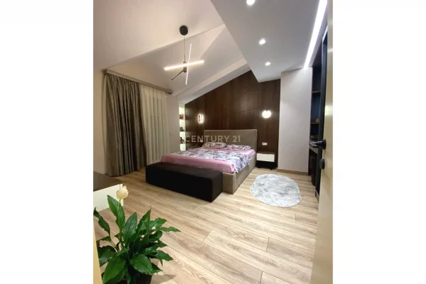 Shtepi ne shitje Apartament ne Tirane, 3+1, Mobilimi E mobiluar, Pagesa 350,000  Euro.