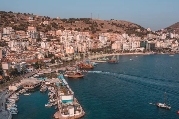 Business Property in Sale 5+1 in Saranda - 1,700,000 Euro