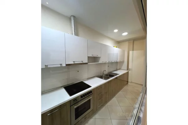 Shtepi me qera Apartament ne Tirane, 1+1, Mobilimi E mobiluar, Pagesa 400  Euro.