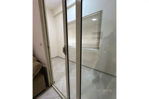 Shtepi me qera Apartament ne Tirane, 1+1, Mobilimi E mobiluar, Pagesa 400  Euro.