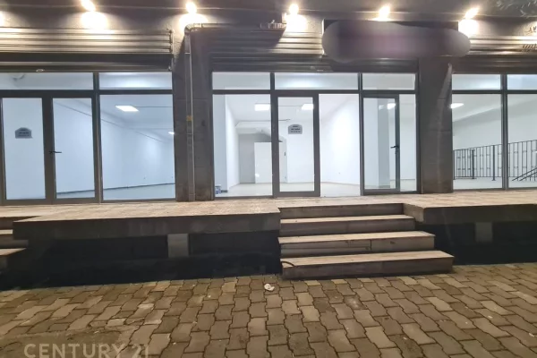 Ambient biznesi me qera 1+1 ne Tirane - 2,200 Euro