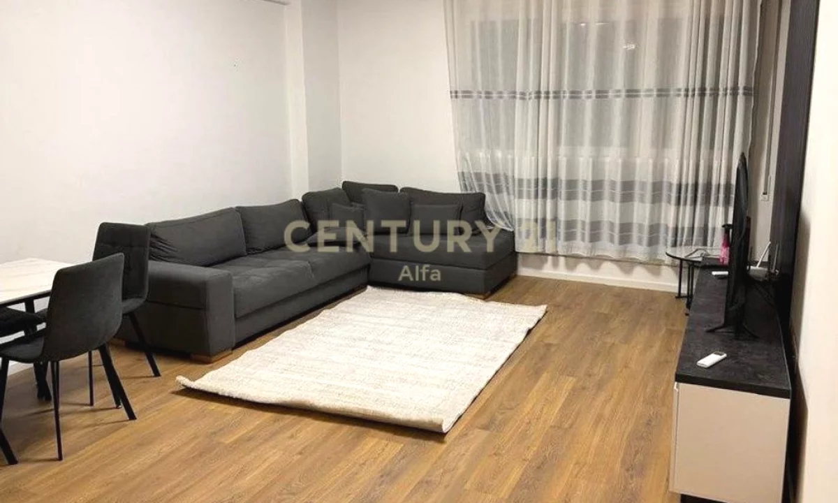 Shtepi me qera Apartament ne Tirane, 2+1, Mobilimi E mobiluar, Pagesa 670  Euro.