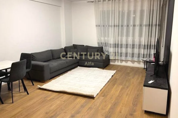 Jepet me qira apartament 2+1+2 me ballkon, në kompleksin Trio Towers.