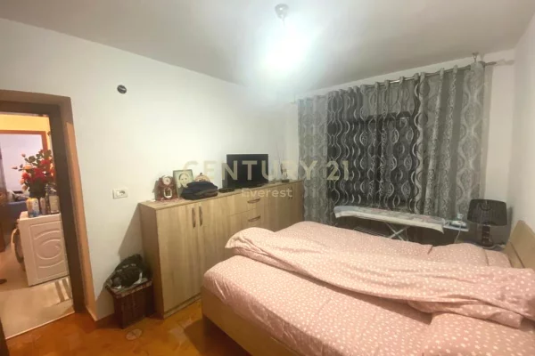 Shtepi ne shitje Apartament ne Tirane, 1+1, Mobilimi E mobiluar, Pagesa 146,000  Euro.