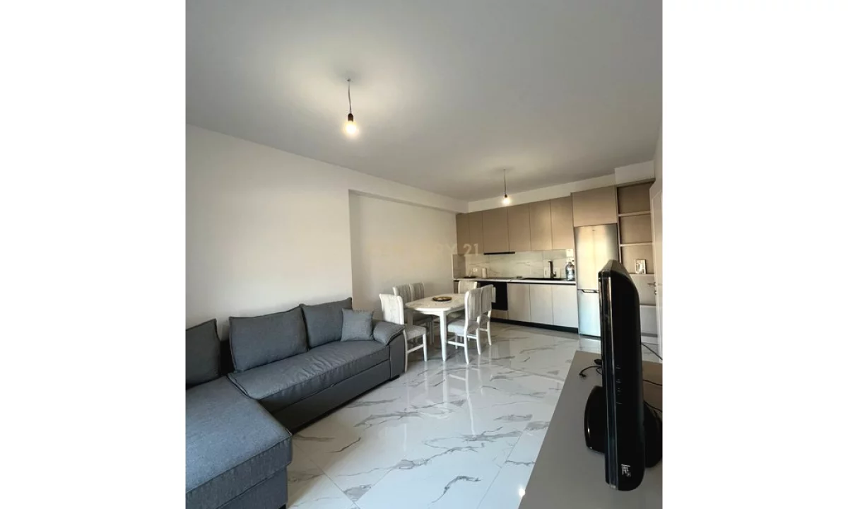 Shtepi me qera Apartament ne Tirane, 2+1, Mobilimi E mobiluar, Pagesa 700  Euro.