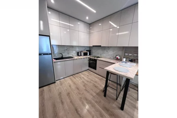 Shtepi me qera 1+1 ne Tirane - 650 Euro