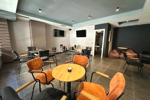 JEPET ME QERA AMBIENT DUPLEX TEK KOMUNA E PARISIT