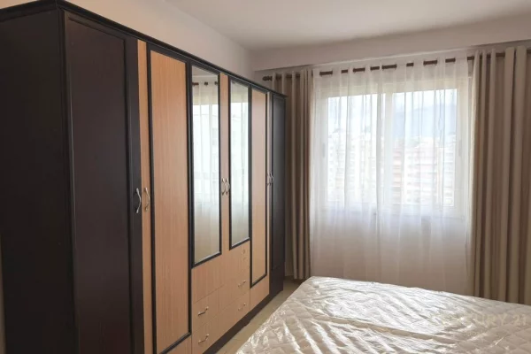 Shtepi me qera Apartament ne Tirane, 1+1, Mobilimi E mobiluar, Pagesa 500  Euro.
