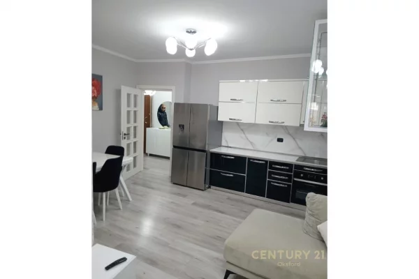 Shtepi me qera Apartament ne Tirane, 2+1, Mobilimi E mobiluar, Pagesa 55,000  Leke.