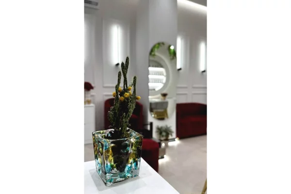 JEPET ME QIRA AMBIENT PER THONJE NE ASTIR!