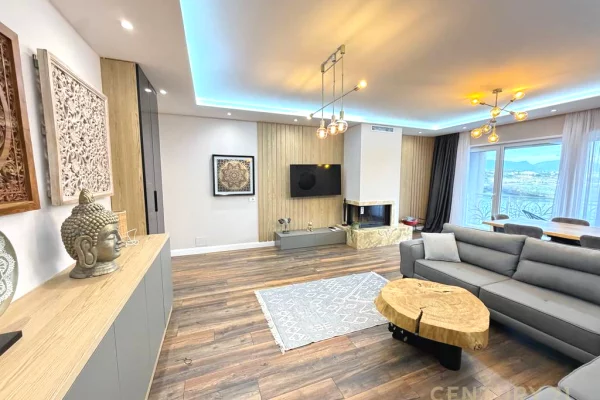 Shtepi me qera 4+1 ne Tirane - 3,000 Euro