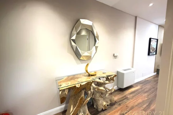 Shtepi me qera Vila Luksoze ne Tirane, 4+1, Mobilimi E mobiluar, Pagesa 3,000  Euro.