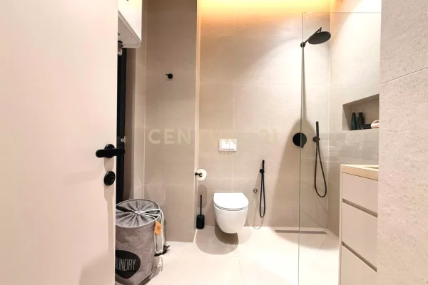 Shtepi me qera Apartament ne Tirane, 2+1, Mobilimi E mobiluar, Pagesa 1,800  Euro.