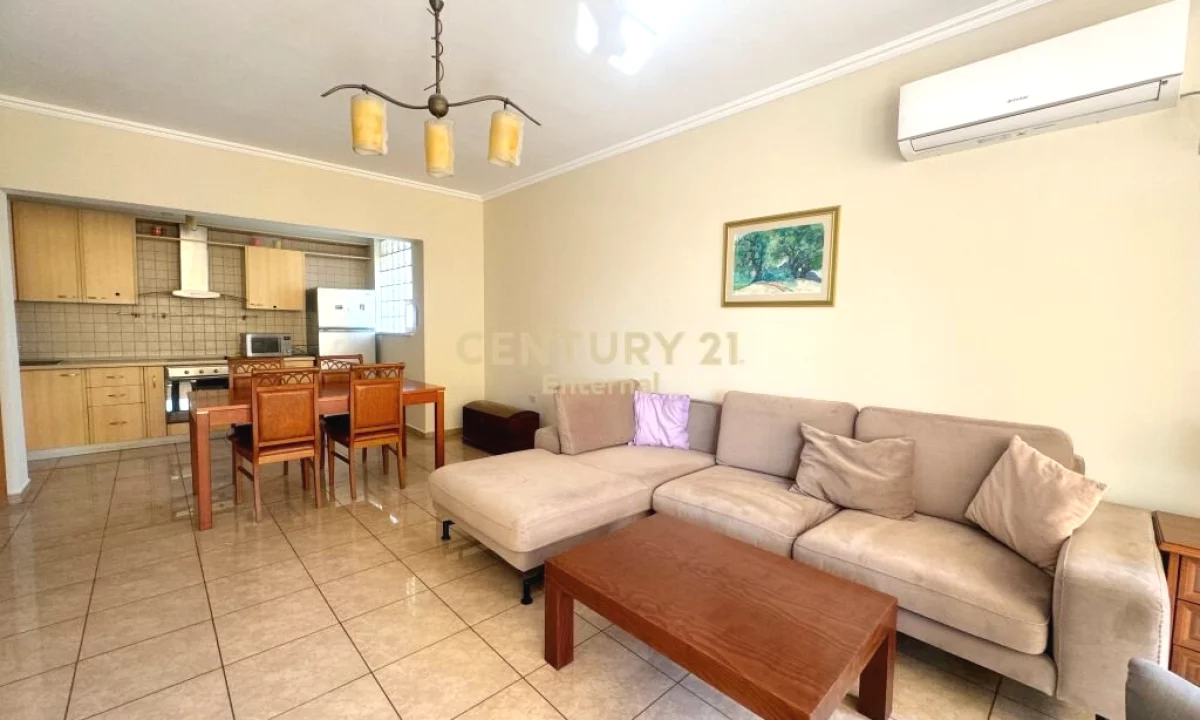 Shtepi me qera Apartament ne Tirane, 2+1, Mobilimi E mobiluar, Pagesa 800  Euro.