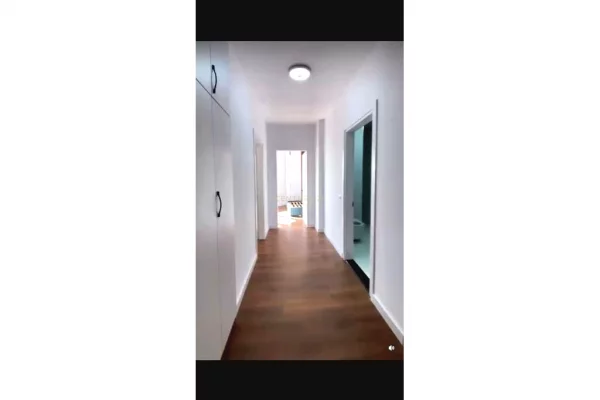 Shtepi ne shitje Apartament ne Tirane, 2+1, Mobilimi E mobiluar, Pagesa 168,000  Euro.