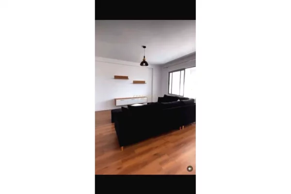 Shtepi ne shitje Apartament ne Tirane, 2+1, Mobilimi E mobiluar, Pagesa 168,000  Euro.