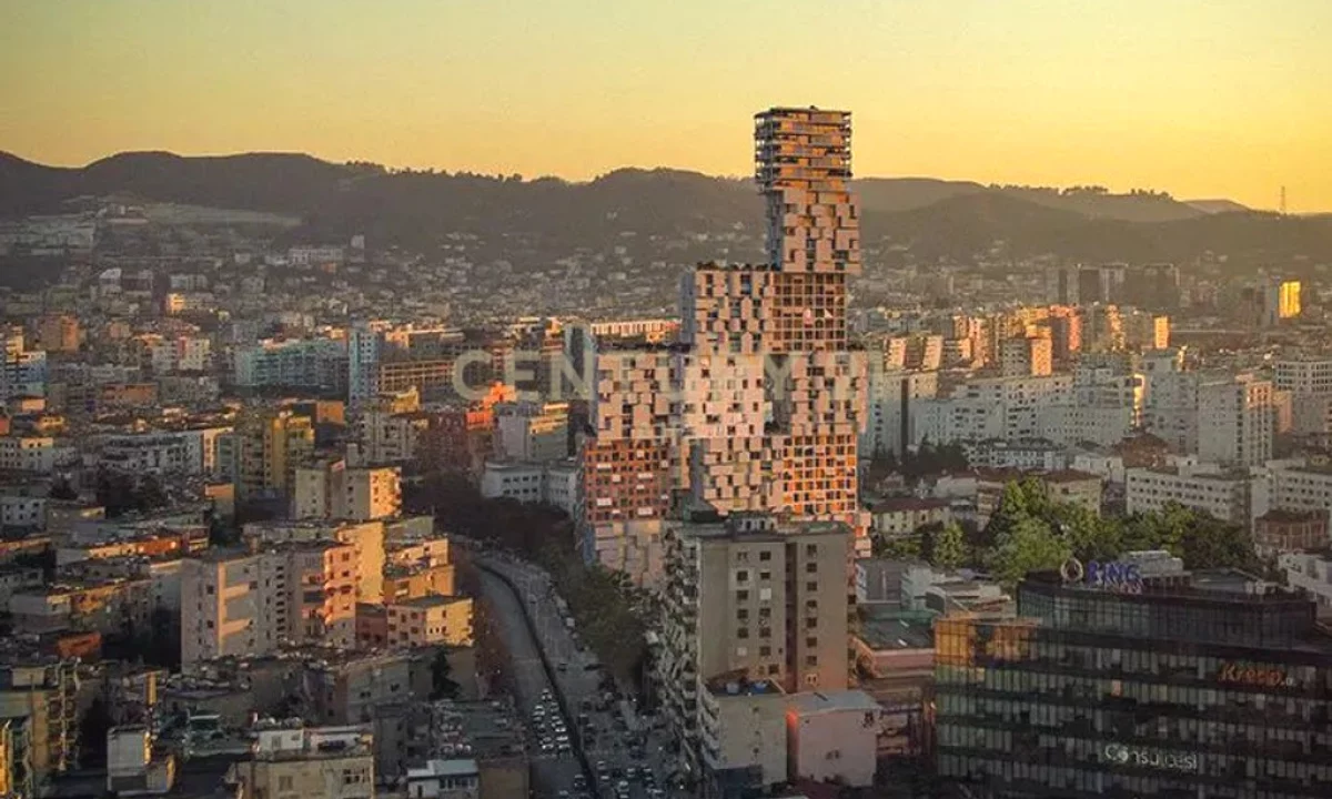 Shtepi ne shitje Apartament ne Tirane, 2+1, Mobilimi Bosh, pa mobiluar, Pagesa 313,000  Euro.