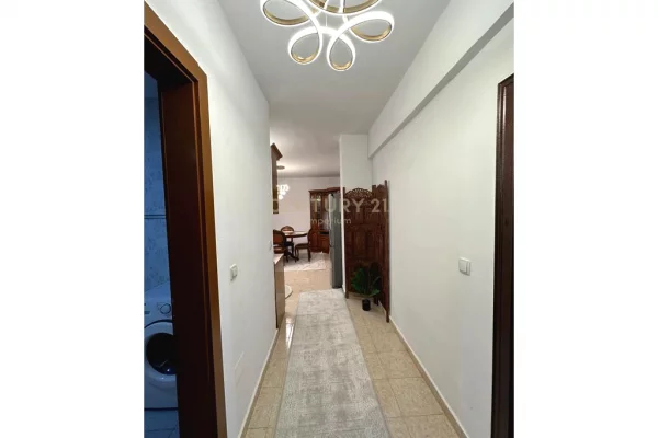 Shtepi me qera Apartament ne Tirane, 2+1, Mobilimi E mobiluar, Pagesa 650  Euro.