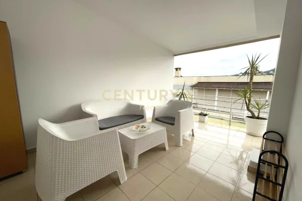 Shtepi me qera Apartament ne Tirane, 2+1, Mobilimi E mobiluar, Pagesa 750  Euro.