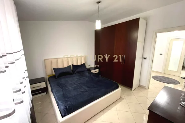 Shtepi me qera Apartament ne Tirane, 2+1, Mobilimi E mobiluar, Pagesa 750  Euro.