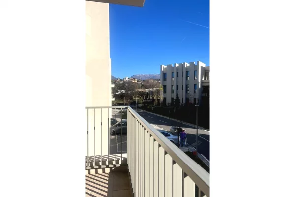 Shtepi me qera Apartament ne Tirane, 2+1, Mobilimi E mobiluar, Pagesa 1,800  Euro.